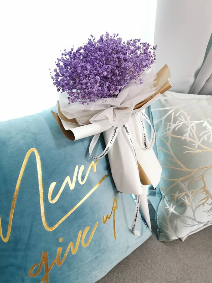 Milan Florist Baby Breath Bouquet 米兰满天星花束015